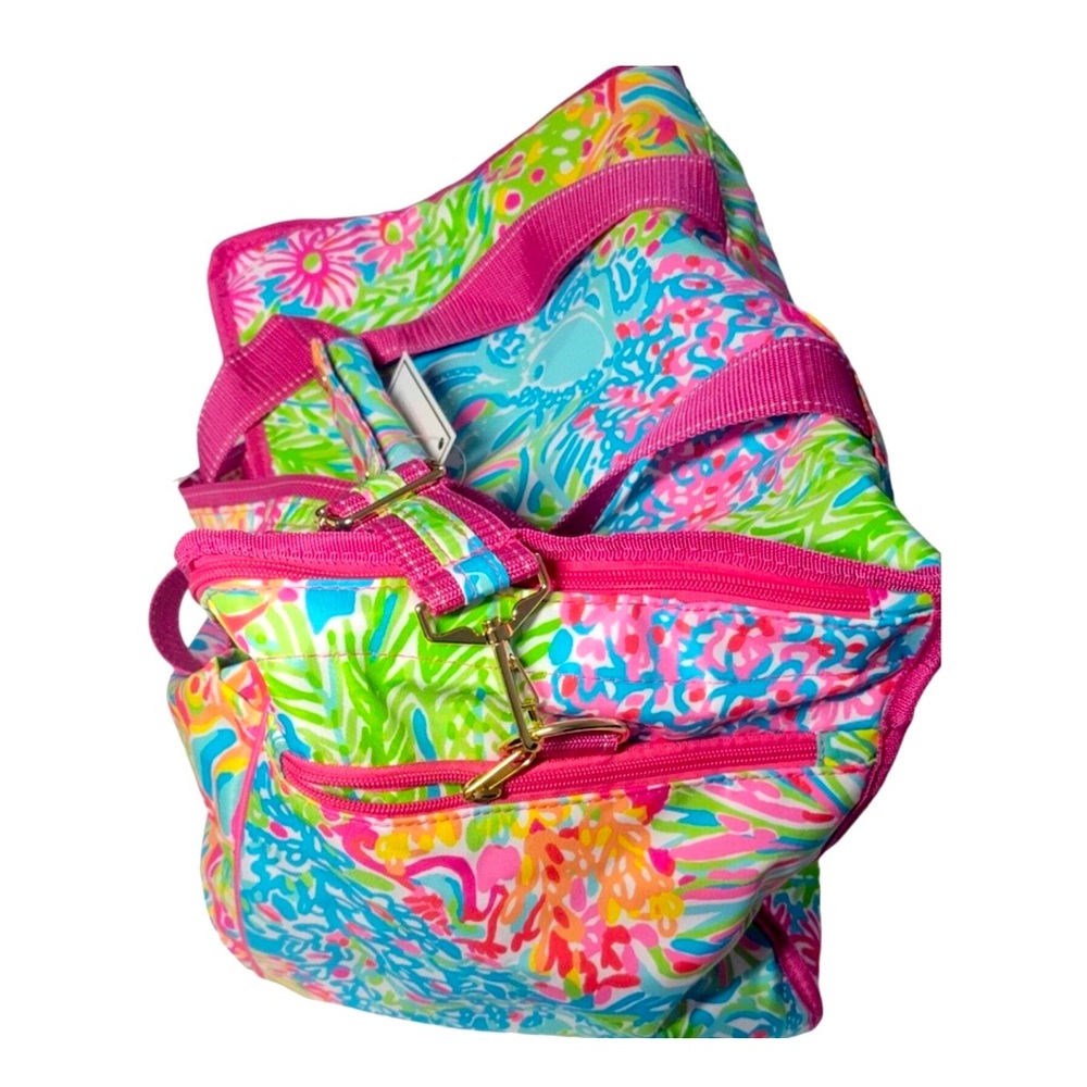 Lilly Pulitzer Insulated Beach Cooler in Lovers Coral 15.5" x 10" x 12"